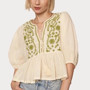 Urban Daizy Embroidered Cream and Green Women's Top Size L Cotton Cottage